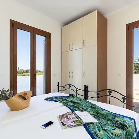 Βίλα Sunny Kolympia With Private Pool Κολύμπια