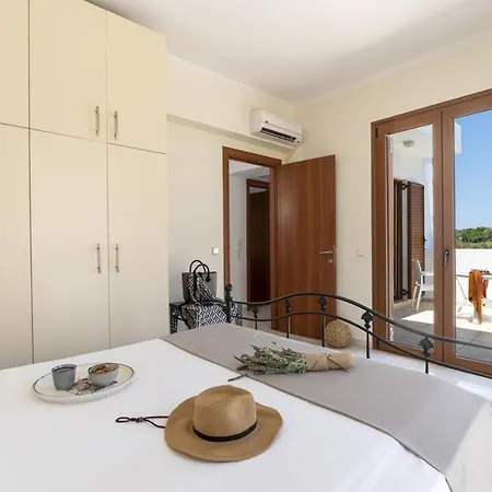 Villa Sunny Kolympia With Private Pool *